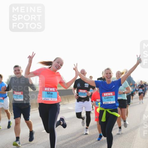 03.10.2026 - Köhlbrandbrückenlauf LAZAROV Photography http://msf.ph/oto/10701183 03.10.2026 09:24:54 Position 3 3047, 1375, 1374 meine-sportfotos.de