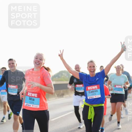 03.10.2026 - Köhlbrandbrückenlauf LAZAROV Photography http://msf.ph/oto/10701186 03.10.2026 09:24:54 Position 3 1375, 1374 meine-sportfotos.de