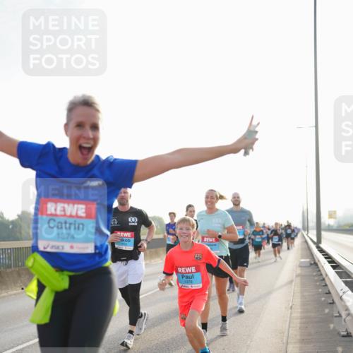 03.10.2026 - Köhlbrandbrückenlauf LAZAROV Photography http://msf.ph/oto/10701194 03.10.2026 09:24:55 Position 3 1374, 43, 1378 meine-sportfotos.de