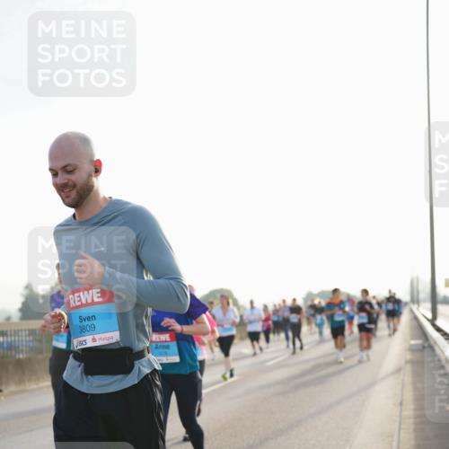 03.10.2026 - Köhlbrandbrückenlauf LAZAROV Photography http://msf.ph/oto/10701224 03.10.2026 09:24:58 Position 3 3809 meine-sportfotos.de