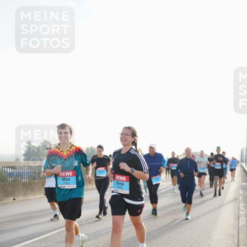 03.10.2026 - Köhlbrandbrückenlauf LAZAROV Photography http://msf.ph/oto/10701258 03.10.2026 09:25:03 Position 3 2032, 2029 meine-sportfotos.de