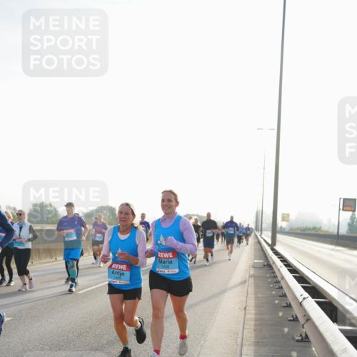 03.10.2026 - Köhlbrandbrückenlauf LAZAROV Photography http://msf.ph/oto/10701293 03.10.2026 09:25:10 Position 3 1429, 1428 meine-sportfotos.de
