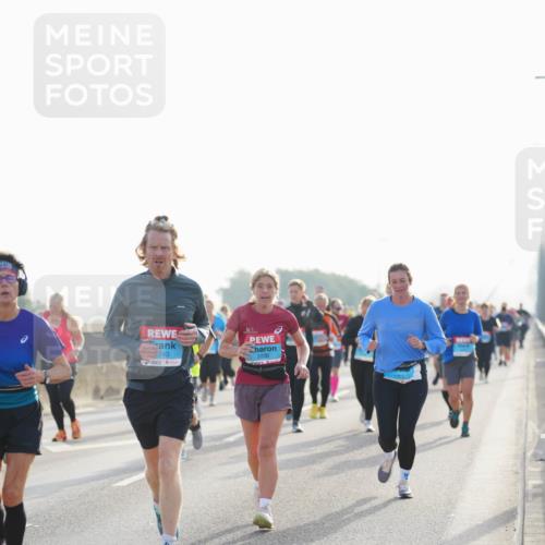 03.10.2026 - Köhlbrandbrückenlauf LAZAROV Photography http://msf.ph/oto/10701327 03.10.2026 09:25:18 Position 3 743, 3206 meine-sportfotos.de