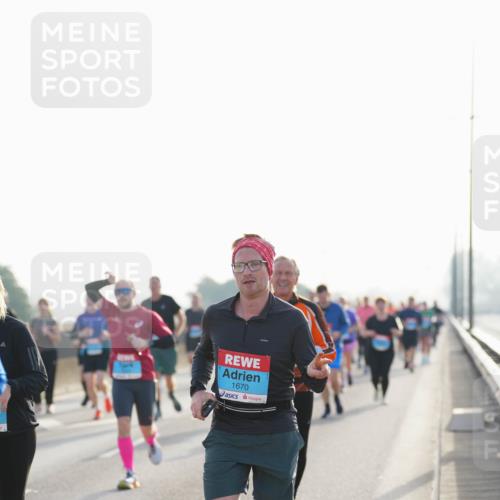 03.10.2026 - Köhlbrandbrückenlauf LAZAROV Photography http://msf.ph/oto/10701361 03.10.2026 09:25:25 Position 3 1670 meine-sportfotos.de