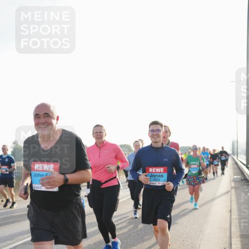 03.10.2026 - Köhlbrandbrückenlauf LAZAROV Photography http://msf.ph/oto/10701410 03.10.2026 09:25:38 Position 3 1, 2959 meine-sportfotos.de