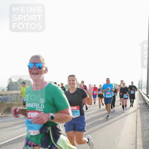 03.10.2026 - Köhlbrandbrückenlauf LAZAROV Photography http://msf.ph/oto/10701418 03.10.2026 09:25:41 Position 3 2960, 547 meine-sportfotos.de