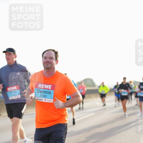 03.10.2026 - Köhlbrandbrückenlauf LAZAROV Photography http://msf.ph/oto/10701441 03.10.2026 09:25:47 Position 3 3183, 3506 meine-sportfotos.de