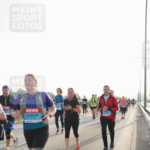 03.10.2026 - Köhlbrandbrückenlauf LAZAROV Photography http://msf.ph/oto/10701456 03.10.2026 09:25:52 Position 3 8062, 1125, 3197 meine-sportfotos.de