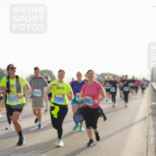 03.10.2026 - Köhlbrandbrückenlauf LAZAROV Photography http://msf.ph/oto/10701463 03.10.2026 09:25:55 Position 3  meine-sportfotos.de