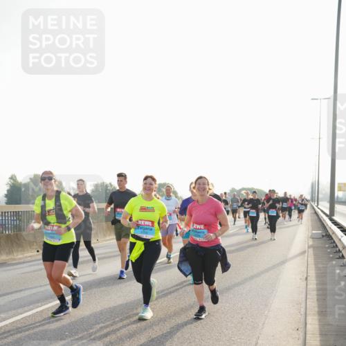 03.10.2026 - Köhlbrandbrückenlauf LAZAROV Photography http://msf.ph/oto/10701465 03.10.2026 09:25:56 Position 3 2358, 2779, 1886 meine-sportfotos.de