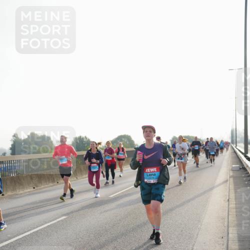 03.10.2026 - Köhlbrandbrückenlauf LAZAROV Photography http://msf.ph/oto/10701515 03.10.2026 09:26:09 Position 3 2676 meine-sportfotos.de