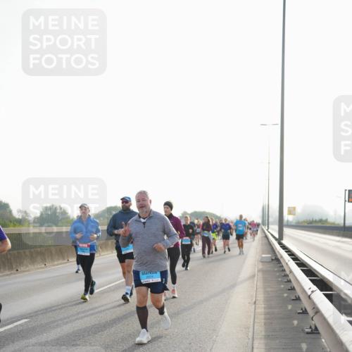03.10.2026 - Köhlbrandbrückenlauf LAZAROV Photography http://msf.ph/oto/10701540 03.10.2026 09:26:16 Position 3  meine-sportfotos.de