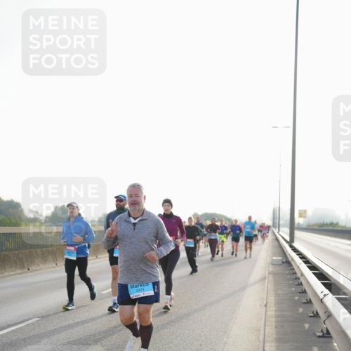 03.10.2026 - Köhlbrandbrückenlauf LAZAROV Photography http://msf.ph/oto/10701542 03.10.2026 09:26:16 Position 3 2974 meine-sportfotos.de
