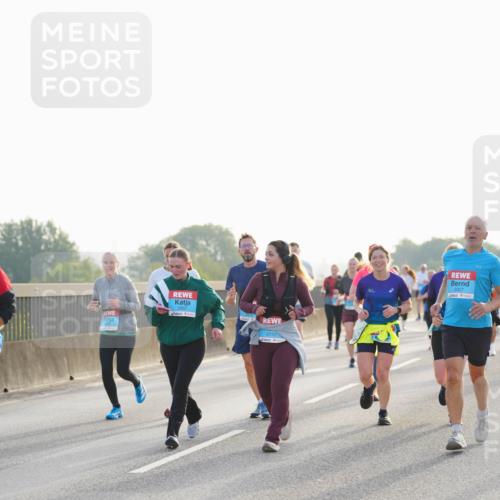 03.10.2026 - Köhlbrandbrückenlauf LAZAROV Photography http://msf.ph/oto/10701548 03.10.2026 09:26:20 Position 3 2770, 3327 meine-sportfotos.de