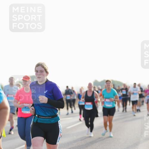 03.10.2026 - Köhlbrandbrückenlauf LAZAROV Photography http://msf.ph/oto/10701566 03.10.2026 09:26:23 Position 3  meine-sportfotos.de