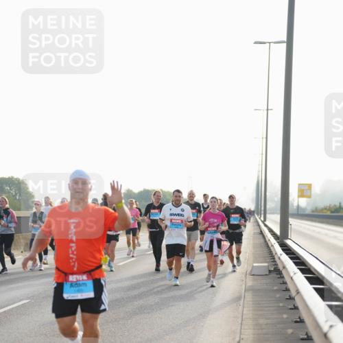 03.10.2026 - Köhlbrandbrückenlauf LAZAROV Photography http://msf.ph/oto/10701580 03.10.2026 09:26:27 Position 3  meine-sportfotos.de