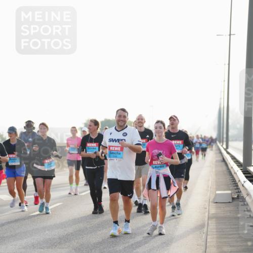 03.10.2026 - Köhlbrandbrückenlauf LAZAROV Photography http://msf.ph/oto/10701583 03.10.2026 09:26:28 Position 3 1245 meine-sportfotos.de
