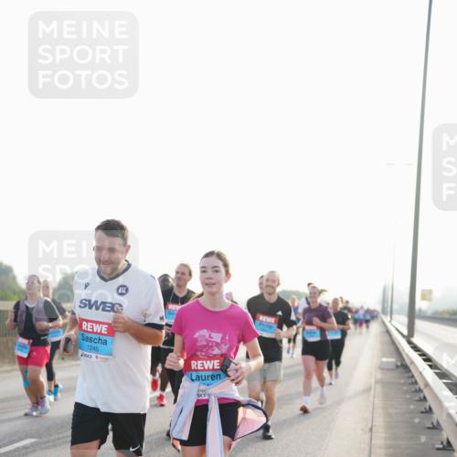 03.10.2026 - Köhlbrandbrückenlauf LAZAROV Photography http://msf.ph/oto/10701593 03.10.2026 09:26:31 Position 3 1245 meine-sportfotos.de