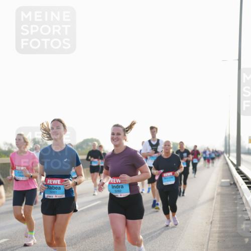 03.10.2026 - Köhlbrandbrückenlauf LAZAROV Photography http://msf.ph/oto/10701603 03.10.2026 09:26:34 Position 3 3458, 3281, 3282 meine-sportfotos.de