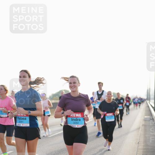 03.10.2026 - Köhlbrandbrückenlauf LAZAROV Photography http://msf.ph/oto/10701605 03.10.2026 09:26:34 Position 3 3458, 3281, 3282 meine-sportfotos.de