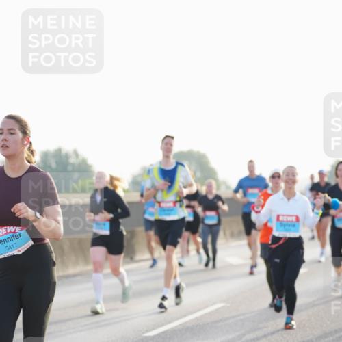 03.10.2026 - Köhlbrandbrückenlauf LAZAROV Photography http://msf.ph/oto/10701642 03.10.2026 09:26:44 Position 3 3417 meine-sportfotos.de