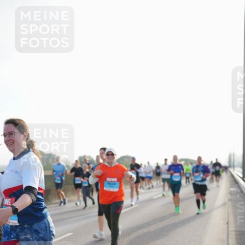 03.10.2026 - Köhlbrandbrückenlauf LAZAROV Photography http://msf.ph/oto/10701654 03.10.2026 09:26:48 Position 3  meine-sportfotos.de