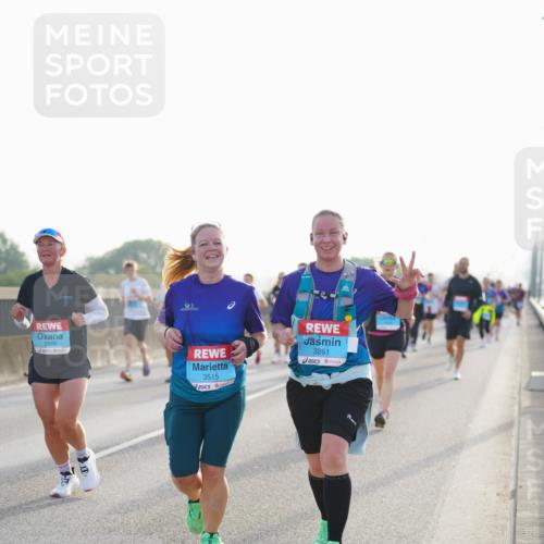 03.10.2026 - Köhlbrandbrückenlauf LAZAROV Photography http://msf.ph/oto/10701658 03.10.2026 09:26:49 Position 3 2543, 3515, 3261 meine-sportfotos.de
