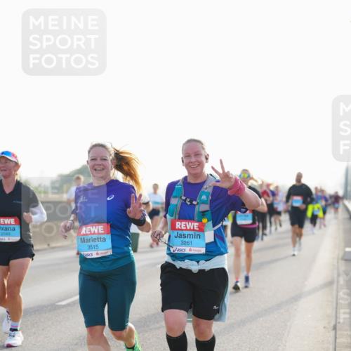03.10.2026 - Köhlbrandbrückenlauf LAZAROV Photography http://msf.ph/oto/10701662 03.10.2026 09:26:50 Position 3 2543, 3515, 3261 meine-sportfotos.de