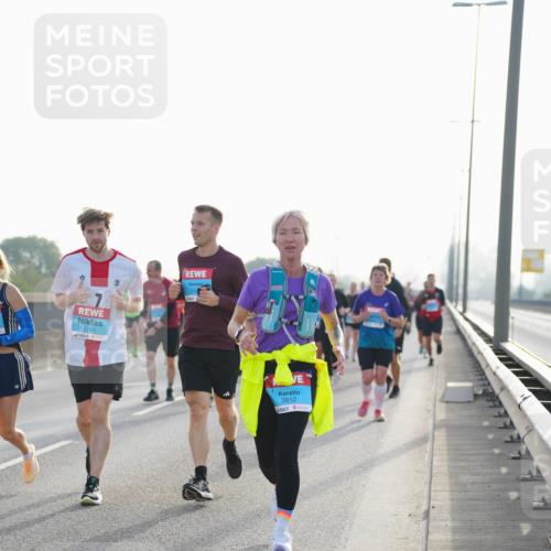 03.10.2026 - Köhlbrandbrückenlauf LAZAROV Photography http://msf.ph/oto/10701690 03.10.2026 09:26:59 Position 3 2761, 3812 meine-sportfotos.de