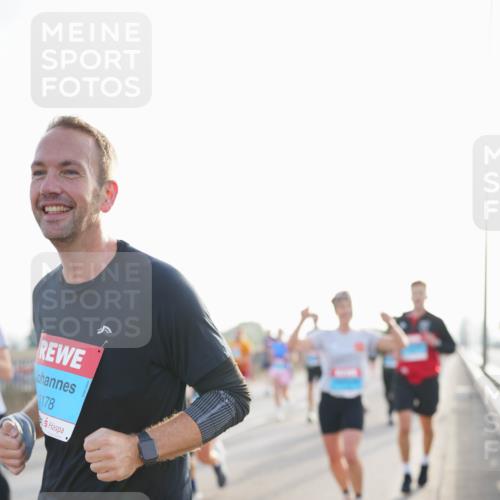 03.10.2026 - Köhlbrandbrückenlauf LAZAROV Photography http://msf.ph/oto/10701707 03.10.2026 09:27:06 Position 3 178 meine-sportfotos.de