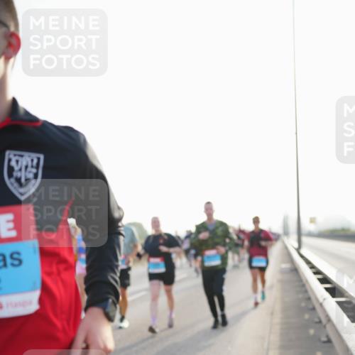 03.10.2026 - Köhlbrandbrückenlauf LAZAROV Photography http://msf.ph/oto/10701715 03.10.2026 09:27:08 Position 3  meine-sportfotos.de