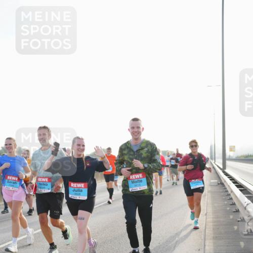 03.10.2026 - Köhlbrandbrückenlauf LAZAROV Photography http://msf.ph/oto/10701720 03.10.2026 09:27:09 Position 3 2599, 2598, 3608, 3613, 1999 meine-sportfotos.de