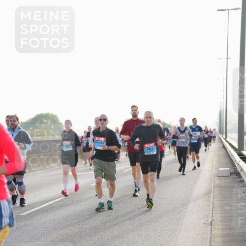 03.10.2026 - Köhlbrandbrückenlauf LAZAROV Photography http://msf.ph/oto/10701729 03.10.2026 09:27:13 Position 3 1434 meine-sportfotos.de