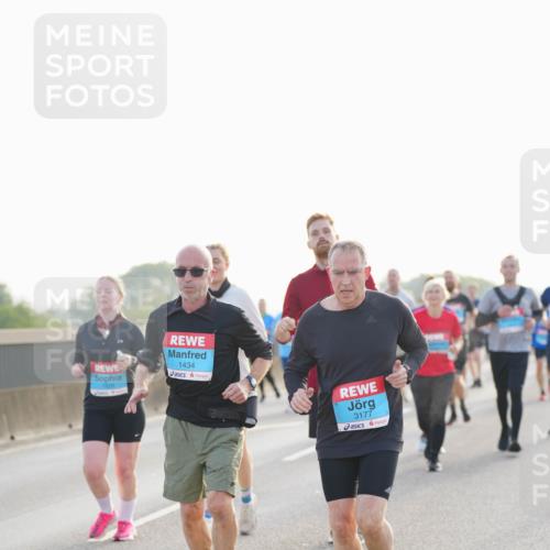 03.10.2026 - Köhlbrandbrückenlauf LAZAROV Photography http://msf.ph/oto/10701735 03.10.2026 09:27:14 Position 3 1434, 3177 meine-sportfotos.de