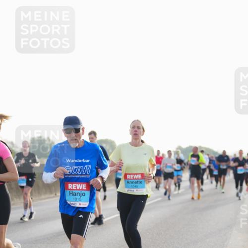 03.10.2026 - Köhlbrandbrückenlauf LAZAROV Photography http://msf.ph/oto/10701761 03.10.2026 09:27:23 Position 3 1015, 1045 meine-sportfotos.de