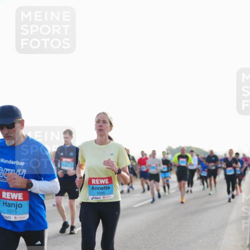 03.10.2026 - Köhlbrandbrückenlauf LAZAROV Photography http://msf.ph/oto/10701762 03.10.2026 09:27:24 Position 3 1015, 1045 meine-sportfotos.de