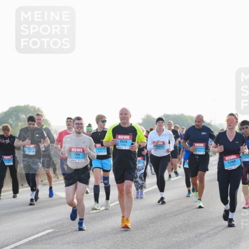 03.10.2026 - Köhlbrandbrückenlauf LAZAROV Photography http://msf.ph/oto/10701768 03.10.2026 09:27:25 Position 3 2783, 2782, 1270 meine-sportfotos.de