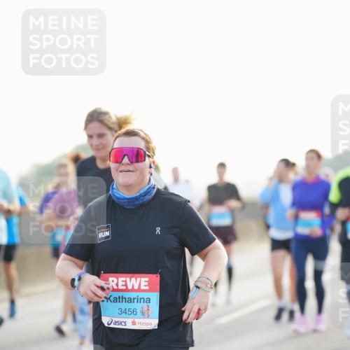 03.10.2026 - Köhlbrandbrückenlauf LAZAROV Photography http://msf.ph/oto/10701798 03.10.2026 09:27:33 Position 3 3456 meine-sportfotos.de
