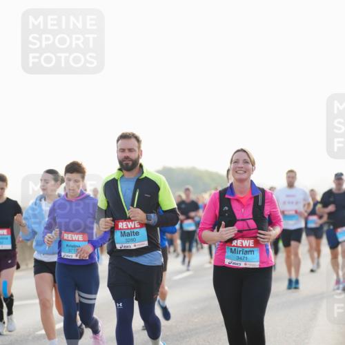03.10.2026 - Köhlbrandbrückenlauf LAZAROV Photography http://msf.ph/oto/10701802 03.10.2026 09:27:34 Position 3 3719, 3280, 3471 meine-sportfotos.de