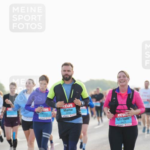 03.10.2026 - Köhlbrandbrückenlauf LAZAROV Photography http://msf.ph/oto/10701804 03.10.2026 09:27:35 Position 3 3719, 3280, 3471 meine-sportfotos.de