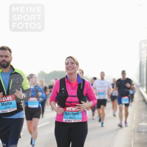 03.10.2026 - Köhlbrandbrückenlauf LAZAROV Photography http://msf.ph/oto/10701806 03.10.2026 09:27:35 Position 3 3280, 3471 meine-sportfotos.de