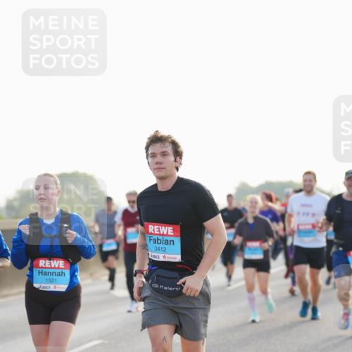 03.10.2026 - Köhlbrandbrückenlauf LAZAROV Photography http://msf.ph/oto/10701814 03.10.2026 09:27:38 Position 3 1521, 3412 meine-sportfotos.de