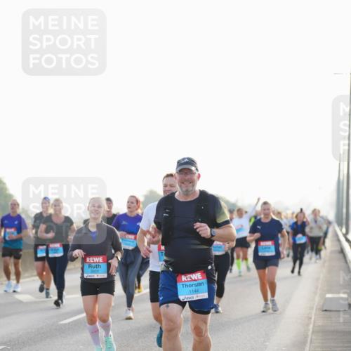 03.10.2026 - Köhlbrandbrückenlauf LAZAROV Photography http://msf.ph/oto/10701817 03.10.2026 09:27:39 Position 3 3203, 1144 meine-sportfotos.de