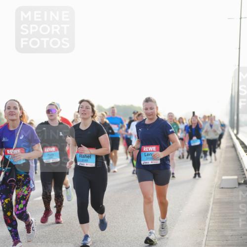 03.10.2026 - Köhlbrandbrückenlauf LAZAROV Photography http://msf.ph/oto/10701835 03.10.2026 09:27:43 Position 3 632, 3732, 3589, 3105 meine-sportfotos.de