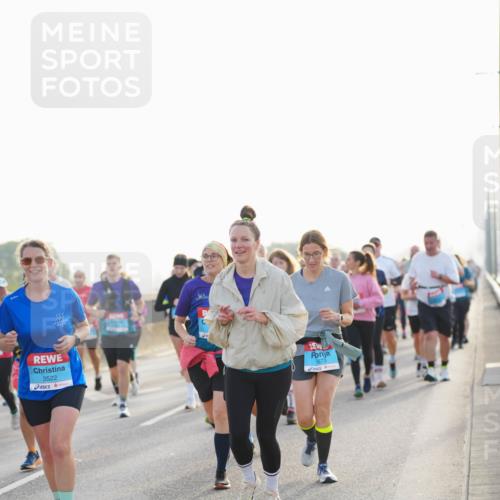 03.10.2026 - Köhlbrandbrückenlauf LAZAROV Photography http://msf.ph/oto/10701866 03.10.2026 09:27:52 Position 3 3522, 673 meine-sportfotos.de