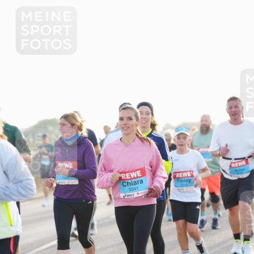 03.10.2026 - Köhlbrandbrückenlauf LAZAROV Photography http://msf.ph/oto/10701884 03.10.2026 09:27:57 Position 3 3335, 3341, 3298 meine-sportfotos.de
