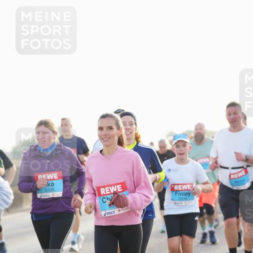 03.10.2026 - Köhlbrandbrückenlauf LAZAROV Photography http://msf.ph/oto/10701890 03.10.2026 09:27:57 Position 3 3335, 3298 meine-sportfotos.de