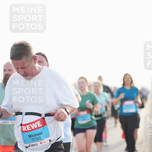 03.10.2026 - Köhlbrandbrückenlauf LAZAROV Photography http://msf.ph/oto/10701900 03.10.2026 09:28:00 Position 3 3793 meine-sportfotos.de