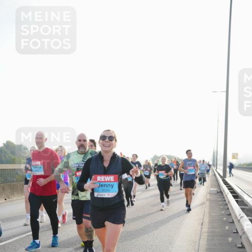 03.10.2026 - Köhlbrandbrückenlauf LAZAROV Photography http://msf.ph/oto/10701934 03.10.2026 09:28:11 Position 3 3474, 3559 meine-sportfotos.de