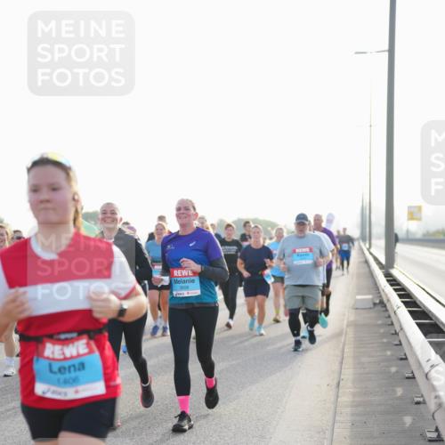 03.10.2026 - Köhlbrandbrückenlauf LAZAROV Photography http://msf.ph/oto/10701952 03.10.2026 09:28:17 Position 3 1406, 2013, 3606 meine-sportfotos.de